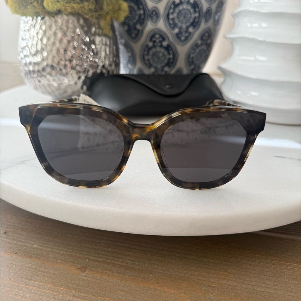 Diff Gia Sunglasses - Picture 3 of 8